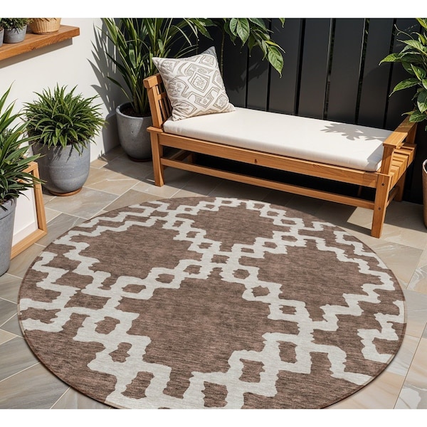 Homeroots 8' Brown And Ivory Round Geometric Washable Indoor Outdoor Area Rug 593758 - main