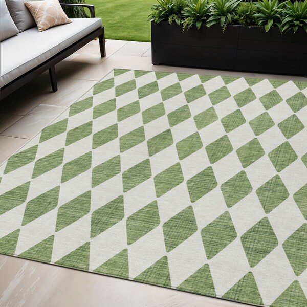 Homeroots 5' X 8' Green And Ivory Geometric Washable Indoor Outdoor Area Rug 577050 - main