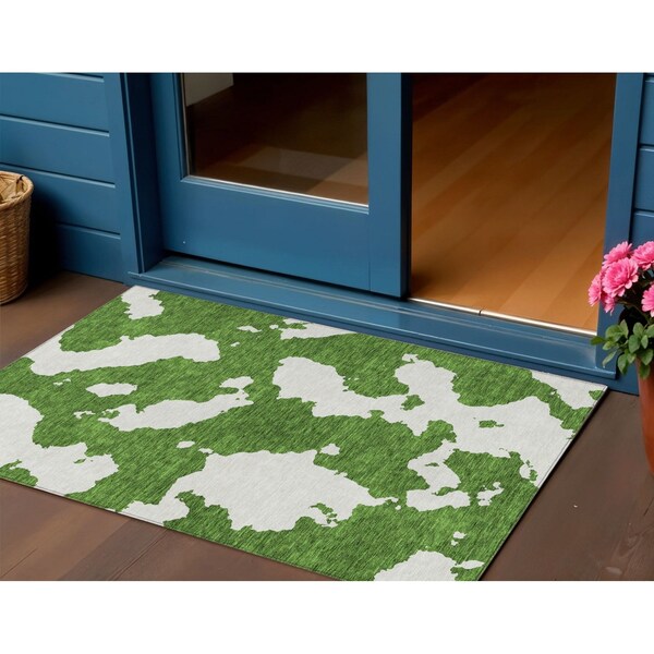 Homeroots 3' X 5' Green And Ivory Abstract Washable Indoor Outdoor Area Rug 614527 - main