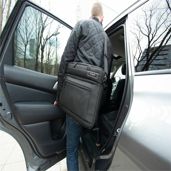 Samsonite Classic Business 2.0 Carrying Case (Briefcase) for 15.6" Notebook, Tablet - Black 141276-1041 - main