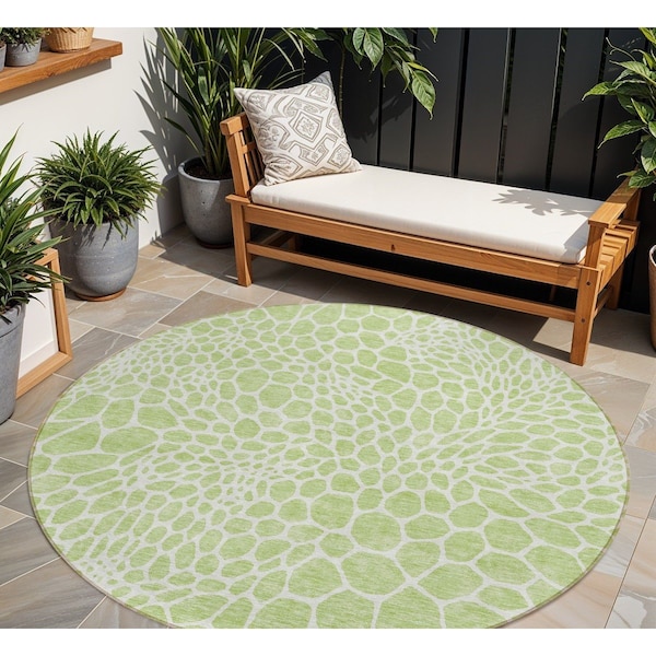 Homeroots 8' Artichoke Green And Ivory Round Geometric Washable Indoor Outdoor Area Rug 595045 - main