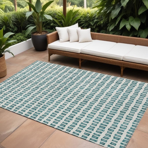 Homeroots 8' X 10' Teal Blue And Ivory Geometric Washable Indoor Outdoor Area Rug 583321 - main