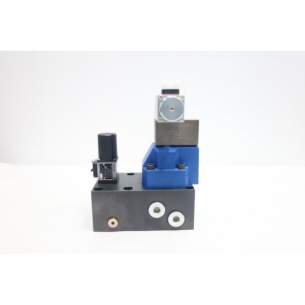 Rexroth HYDRAULIC DIRECTIONAL CONTROL VALVE 0811402017 R901107119 - main