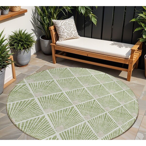 Homeroots 8' Green Beige And Ivory Round Geometric Washable Indoor Outdoor Area Rug 594703 - main