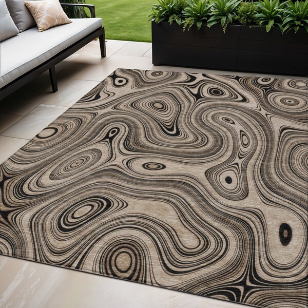 Homeroots 5' X 8' Beige And Charcoal Geometric Washable Indoor Outdoor Area Rug 631366 - main