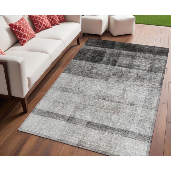 Homeroots 5' X 8' Gray Ombre Washable Non Skid Indoor Outdoor Area Rug 563641 - main
