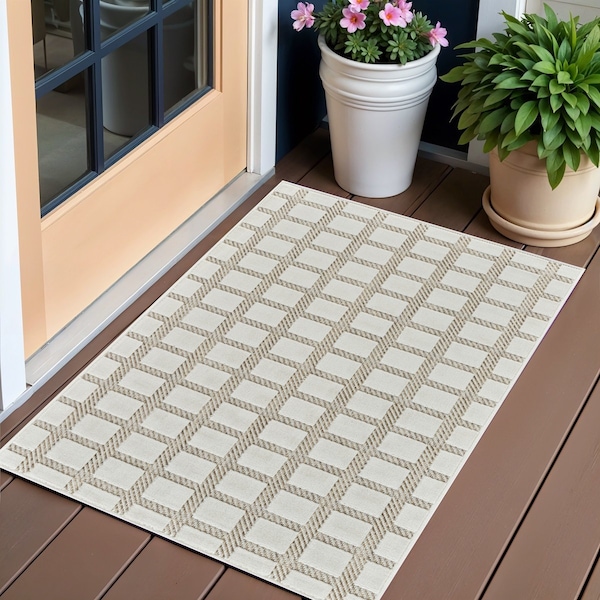 Homeroots 3' X 5' Cream and Beige Geometric Distressed Indoor Outdoor Area Rug 558794 - main