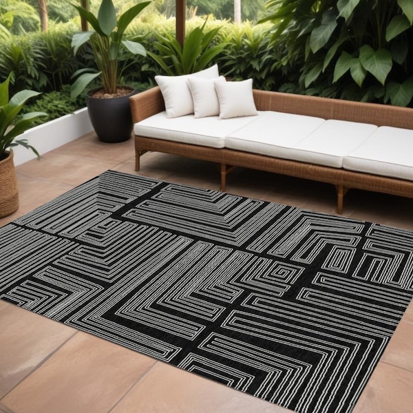 Homeroots 9' X 12' Black And Ivory Geometric Washable Indoor Outdoor Area Rug 600802 - main
