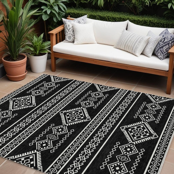 Homeroots 9' X 12' Black And Ivory Southwestern Washable Indoor Outdoor Area Rug 593652 - main