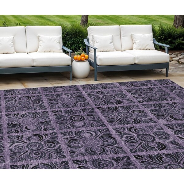 Homeroots 8' X 10' Purple Plum And Charcoal Medallion Washable Indoor Outdoor Area Rug 589311 - main