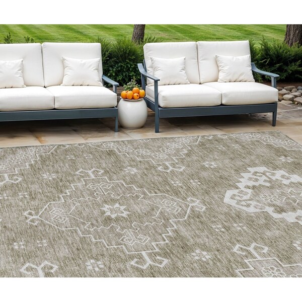 Homeroots 10' X 14' Taupe Beige And Ivory Medallion Washable Indoor Outdoor Area Rug 589055 - main