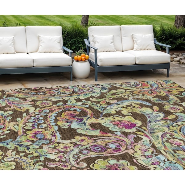 Homeroots 10' X 14' Chocolate And Artichoke Green Paisley Washable Indoor Outdoor Area Rug 588605 - main