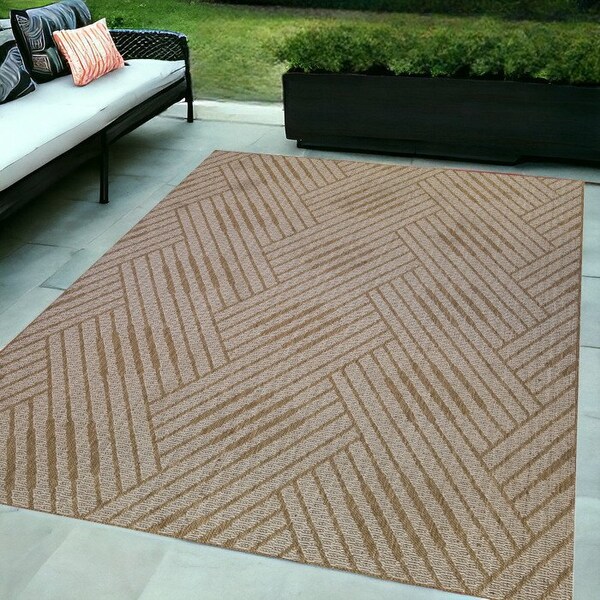 Homeroots 6' X 9' Beige Geometric Stain Resistant Indoor Outdoor Area Rug 531631 - main