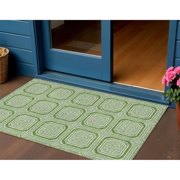 Homeroots 3' X 5' Green And Ivory Geometric Washable Indoor Outdoor Area Rug 610805 - main