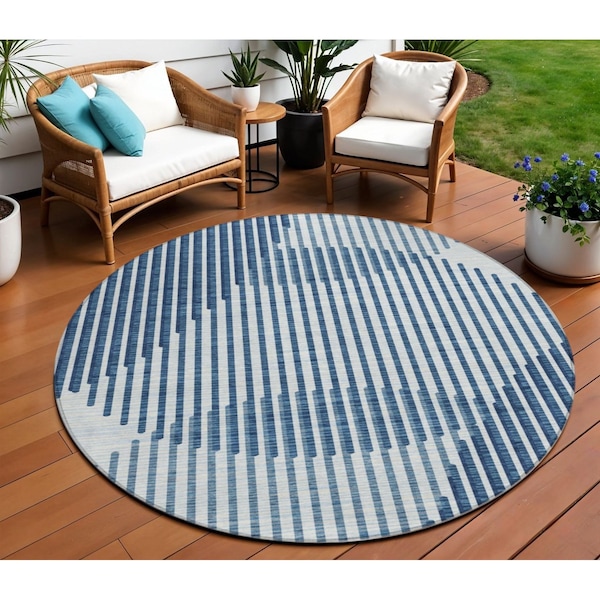 Homeroots 8' Blue And Ivory Round Geometric Washable Indoor Outdoor Area Rug 597615 - main