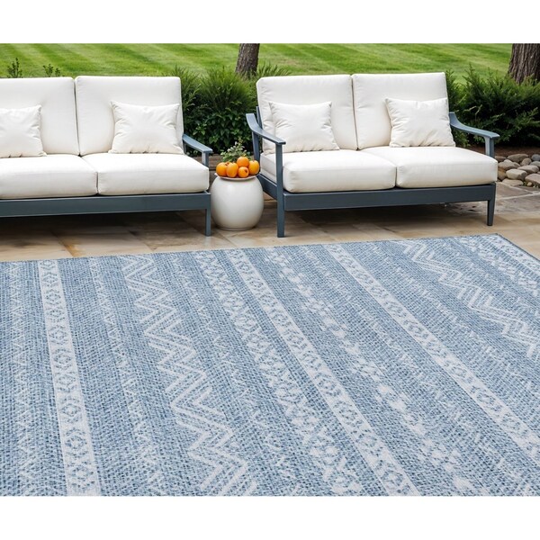 Homeroots 8' X 10' Blue And Denim Blue Southwestern Washable Indoor Outdoor Area Rug 587521 - main