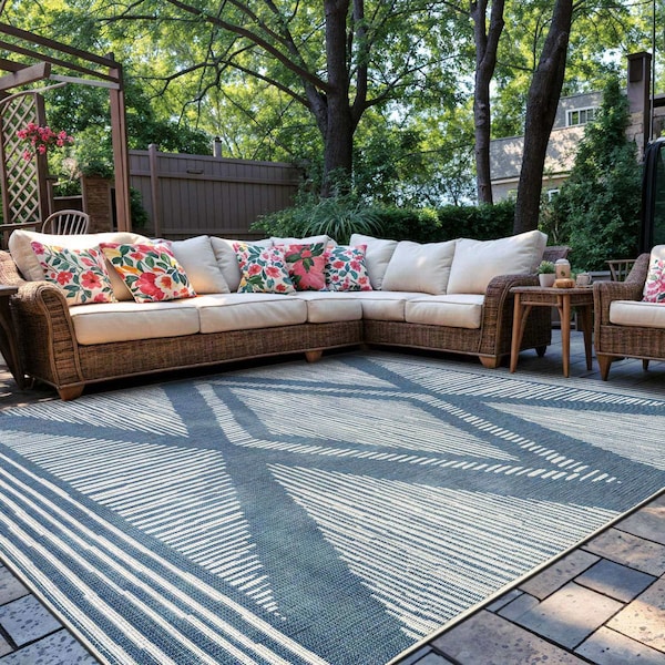 World Rug Gallery Contemporary Geometric Stripe Weather Resistant Reversibleindoor/Outdoor Rug 7ft 10in x 10ft Blue WR109BLUE8X10 - main