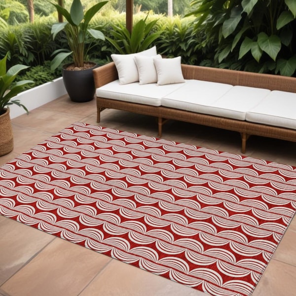 Homeroots 9' X 12' Red And Ivory Ogee Washable Indoor Outdoor Area Rug 601606 - main