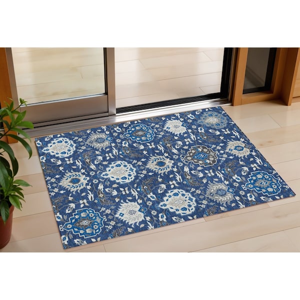 Homeroots 3' X 5' Navy Blue Charcoal And Ivory Damask Washable Indoor Outdoor Area Rug 599436 - main