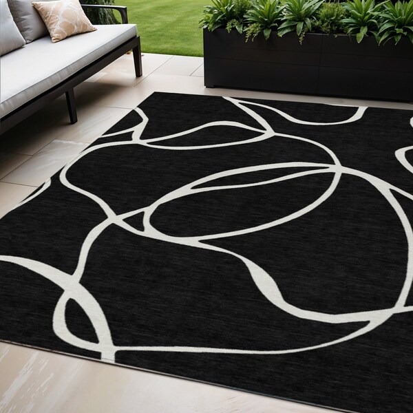 Homeroots 5' X 8' Black And Ivory Abstract Washable Indoor Outdoor Area Rug 597458 - main