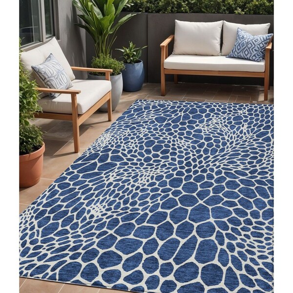 Homeroots 5' X 8' Navy Blue And Ivory Geometric Washable Indoor Outdoor Area Rug 595098 - main