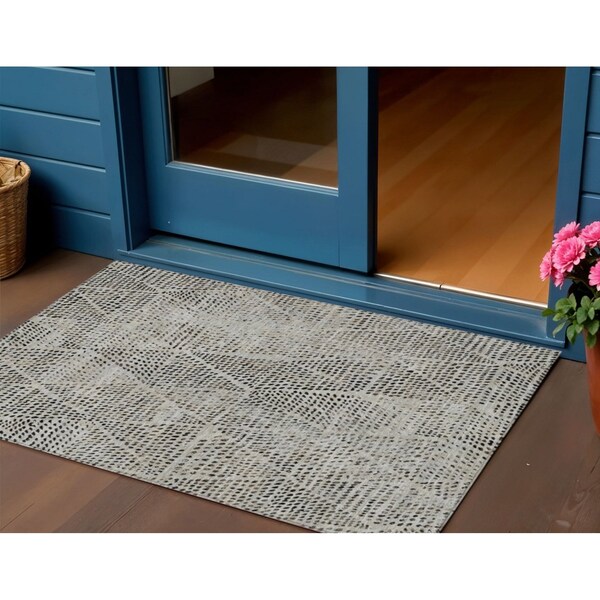 Homeroots 3' X 5' Gray Beige And Black Geometric Washable Indoor Outdoor Area Rug 577559 - main