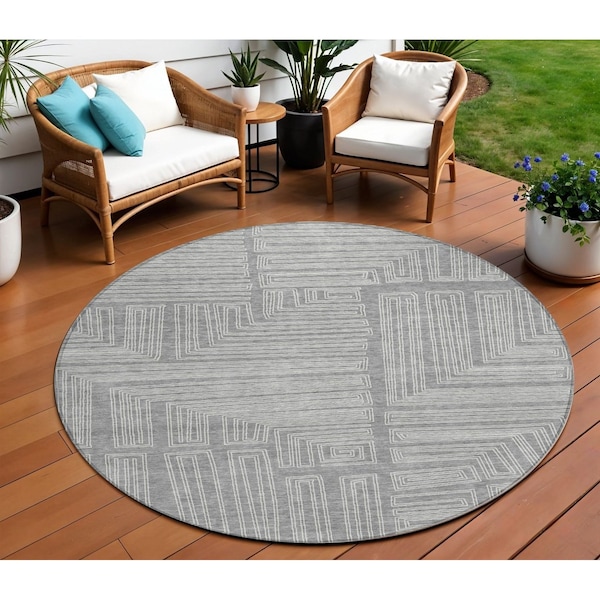 Homeroots 8' Gray And Ivory Round Geometric Washable Indoor Outdoor Area Rug 600830 - main