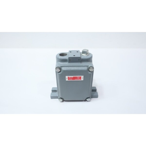 Allen Bradley LIMIT SWITCH 600V-AC 801-CMC2711 - main