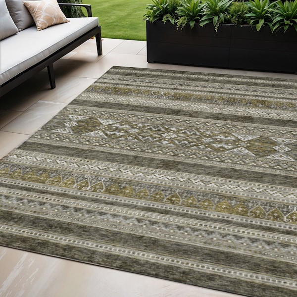 Homeroots 5' X 8' Taupe Beige And Ivory Southwestern Washable Indoor Outdoor Area Rug 582867 - main