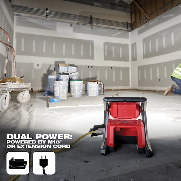 b*e様 SOUTH CLICK M18™ ROVER™ Dual Power Flood Light| Milwaukee Tool