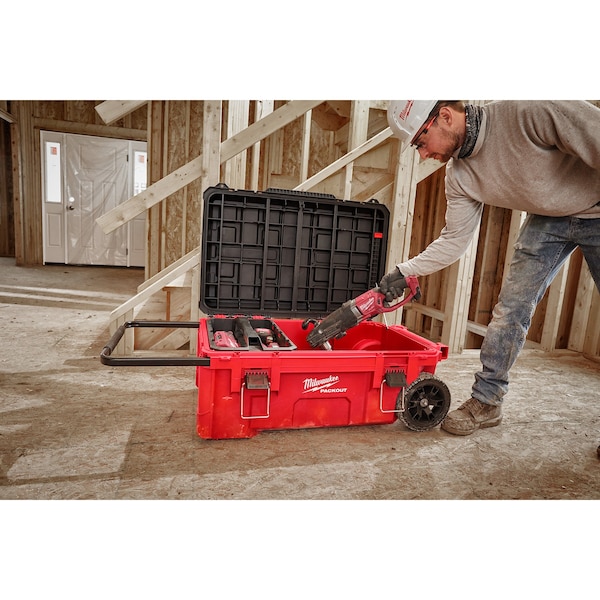 MILWAUKEE PACKOUT™ Rolling Tool Chest (48-22-8428) | Zoro