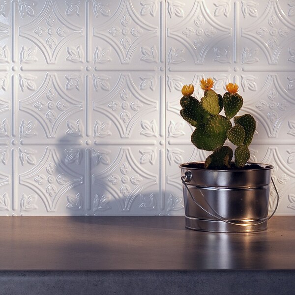 Fasade Fasade 18in x 24in Traditional 1 Gloss White Backsplash Panel 5pk PB5000 - main