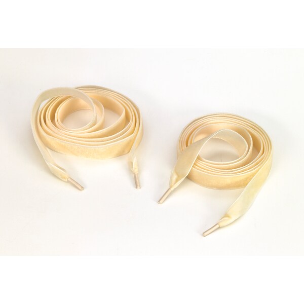 Pearl Velvet 5/8 In Tipped Laces, 54 In Lengths, Ivory (2Pk) M8900-0003-54V - main