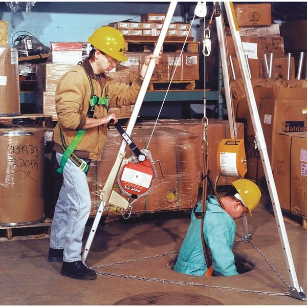 Honeywell Miller Miller M High-Strength Aluminum Tripod 51