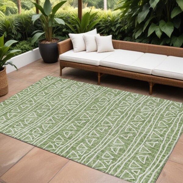 Homeroots 8' X 10' Green And Ivory Geometric Washable Indoor Outdoor Area Rug 583495 - main