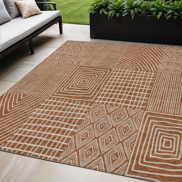 Homeroots 5' X 8' Brown And Beige Geometric Washable Indoor Outdoor Area Rug 596963 - main