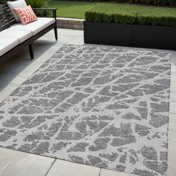 Homeroots 5' X 8' Charcoal Abstract Washable Non Skid Indoor Outdoor Area Rug 559257 - main
