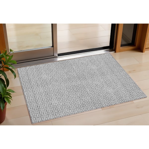 Homeroots 3' X 5' Gray And Silver Geometric Washable Indoor Outdoor Area Rug 594467 - main