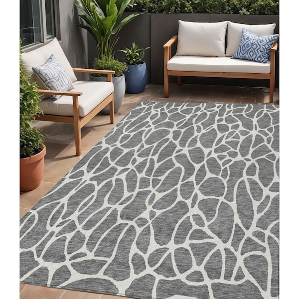 Homeroots 5' X 8' Gray And Ivory Geometric Washable Indoor Outdoor Area Rug 599287 - main