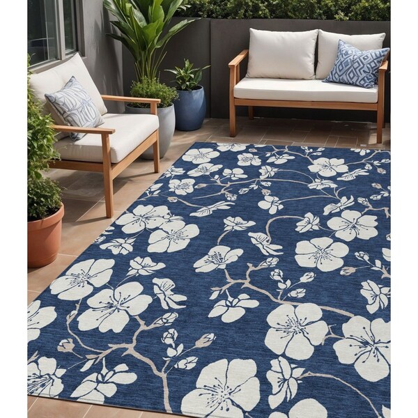Homeroots 5' X 8' Navy Blue And Ivory Floral Washable Indoor Outdoor Area Rug 599899 - main