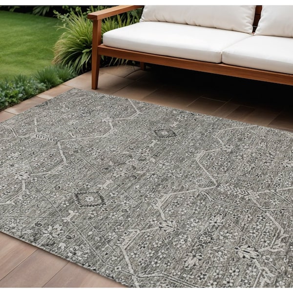 Homeroots 10' X 14' Pewter Floral Washable Indoor Outdoor Area Rug 607355 - main
