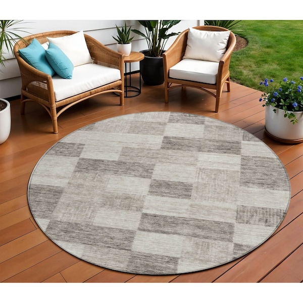 Homeroots 8' Beige And Gray Round Geometric Washable Indoor Outdoor Area Rug 604847 - main