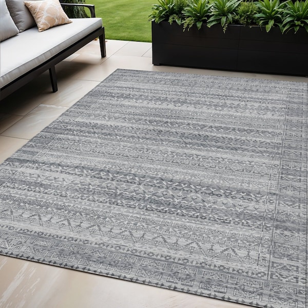 Homeroots 5' X 8' Gray And Silver Striped Washable Indoor Outdoor Area Rug 631498 - main