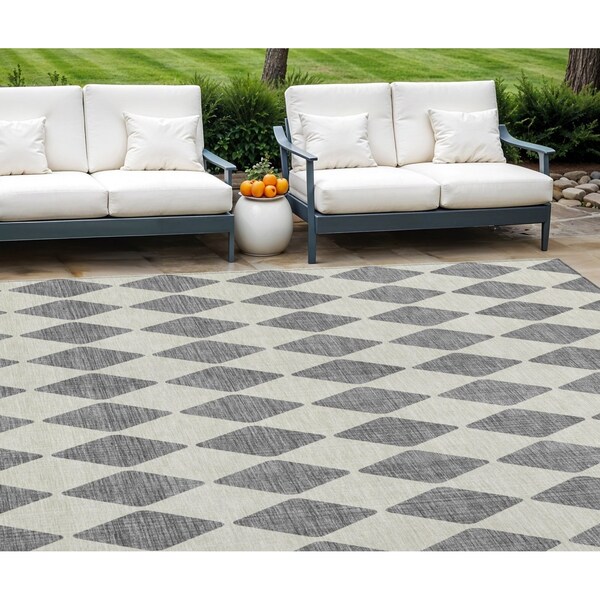 Homeroots 9' X 12' Gray And Ivory Geometric Washable Indoor Outdoor Area Rug 577047 - main