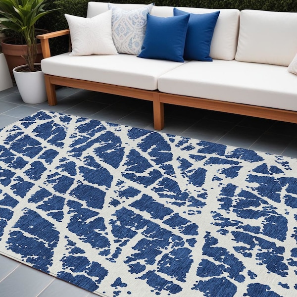 Homeroots 8' X 10' Blue and White Abstract Washable Non Skid Indoor Outdoor Area Rug 559637 - main