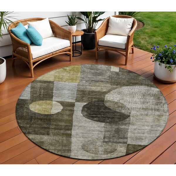 Homeroots 8' Taupe Gray And Charcoal Round Geometric Washable Indoor Outdoor Area Rug 604350 - main