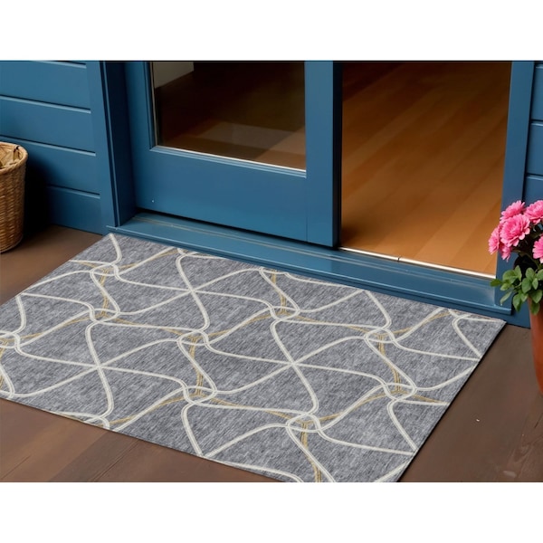 Homeroots 3' X 5' Gray And Ivory Geometric Washable Indoor Outdoor Area Rug 612875 - main