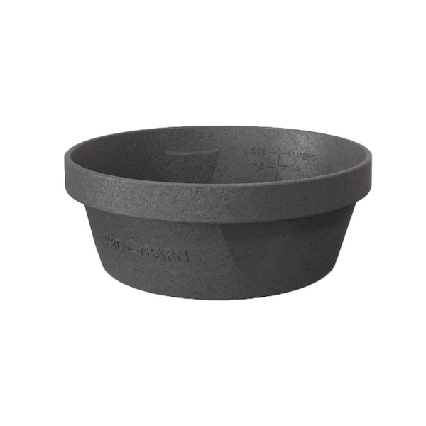 North West Rubber Red Barn Flexible Feed Pan, 0.5 gal, Rubber, Black 5600105 - main