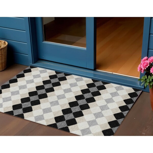Homeroots 3' X 5' Black Ivory And Beige Geometric Washable Indoor Outdoor Area Rug 597872 - main