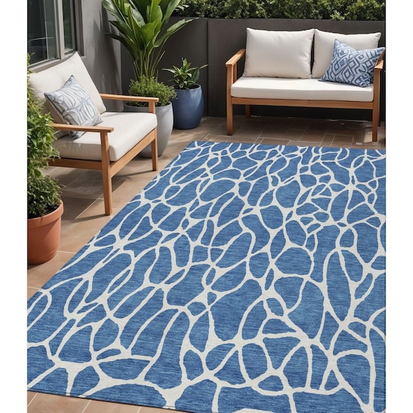 Homeroots 5' X 8' Blue And Ivory Geometric Washable Indoor Outdoor Area Rug 599263 - main